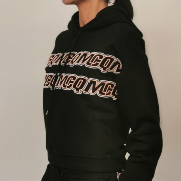 Alexander McQueen MCQ Embossed Logo Black Sweatshirt Hoodie sz M-XL Streetwear - Picture 2 of 7